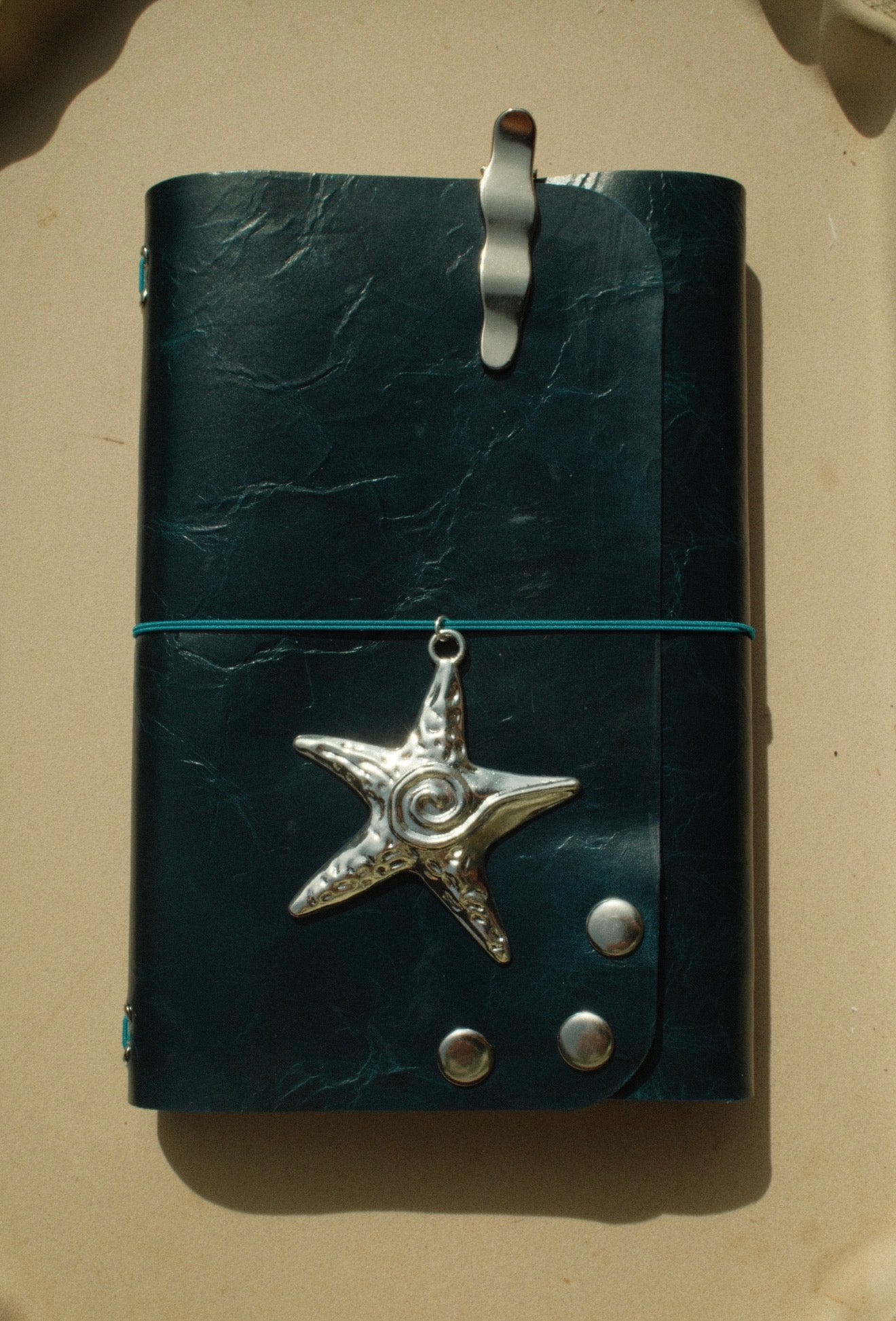 Large star pendant