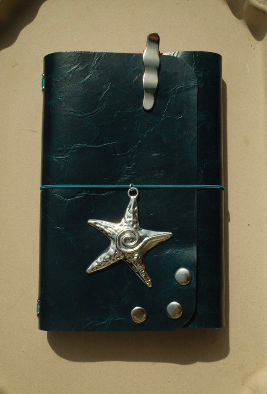 Large star pendant