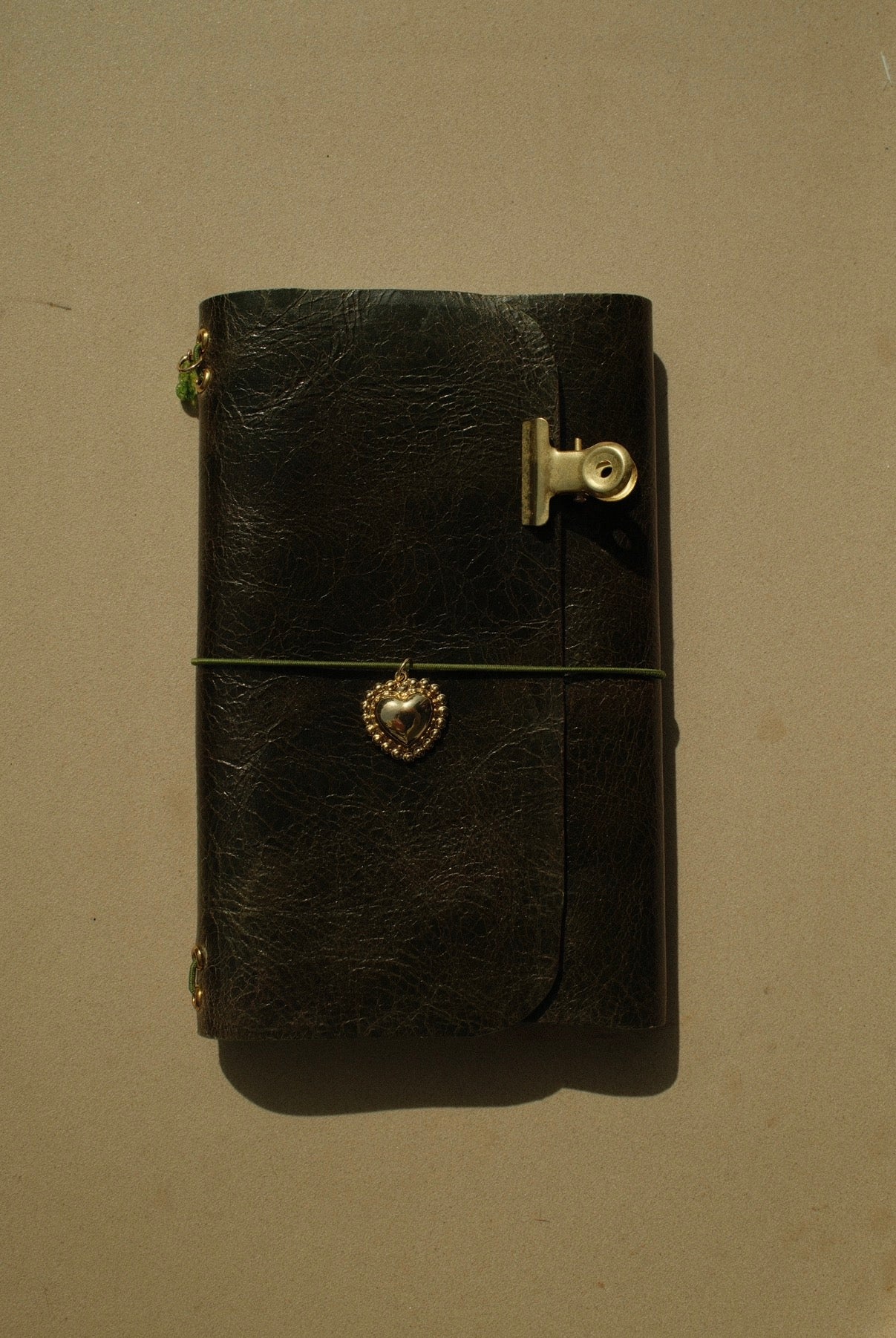 Vol. 1 - A5 green heart